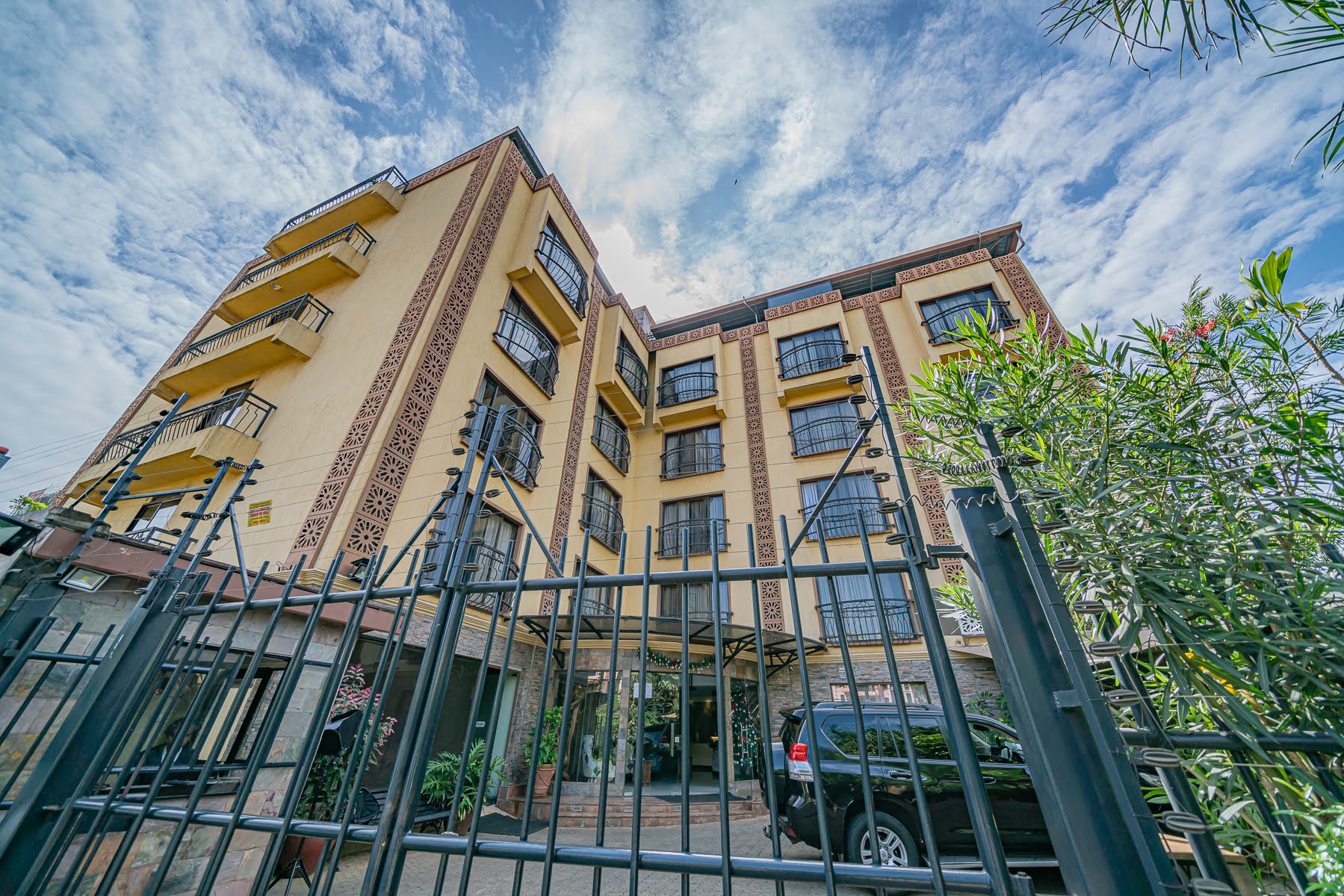 The Monarch Hotel exterior on Rose Avenue
